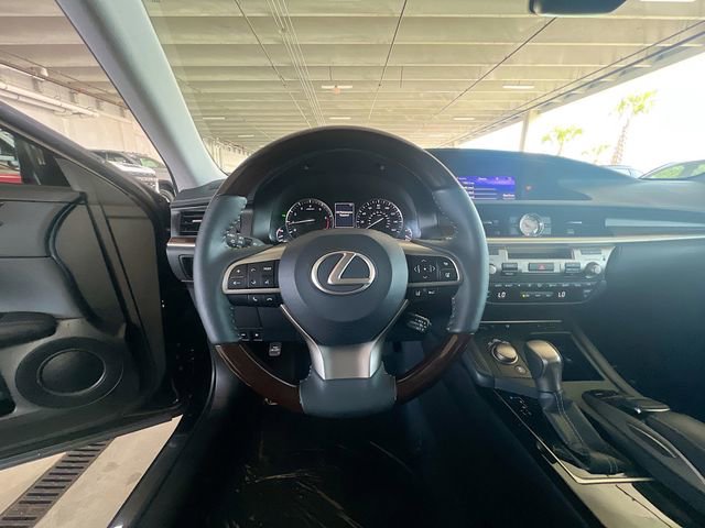Used 2018 Lexus ES 350 w/ Navigation System Package image 14