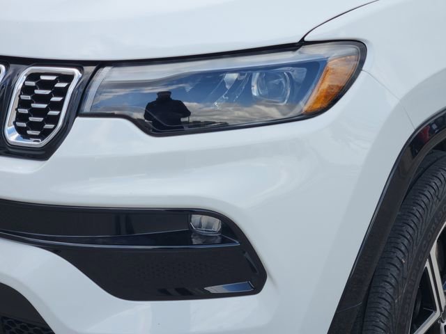 Used 2025 Jeep Compass Limited w/ Elite Group image 6