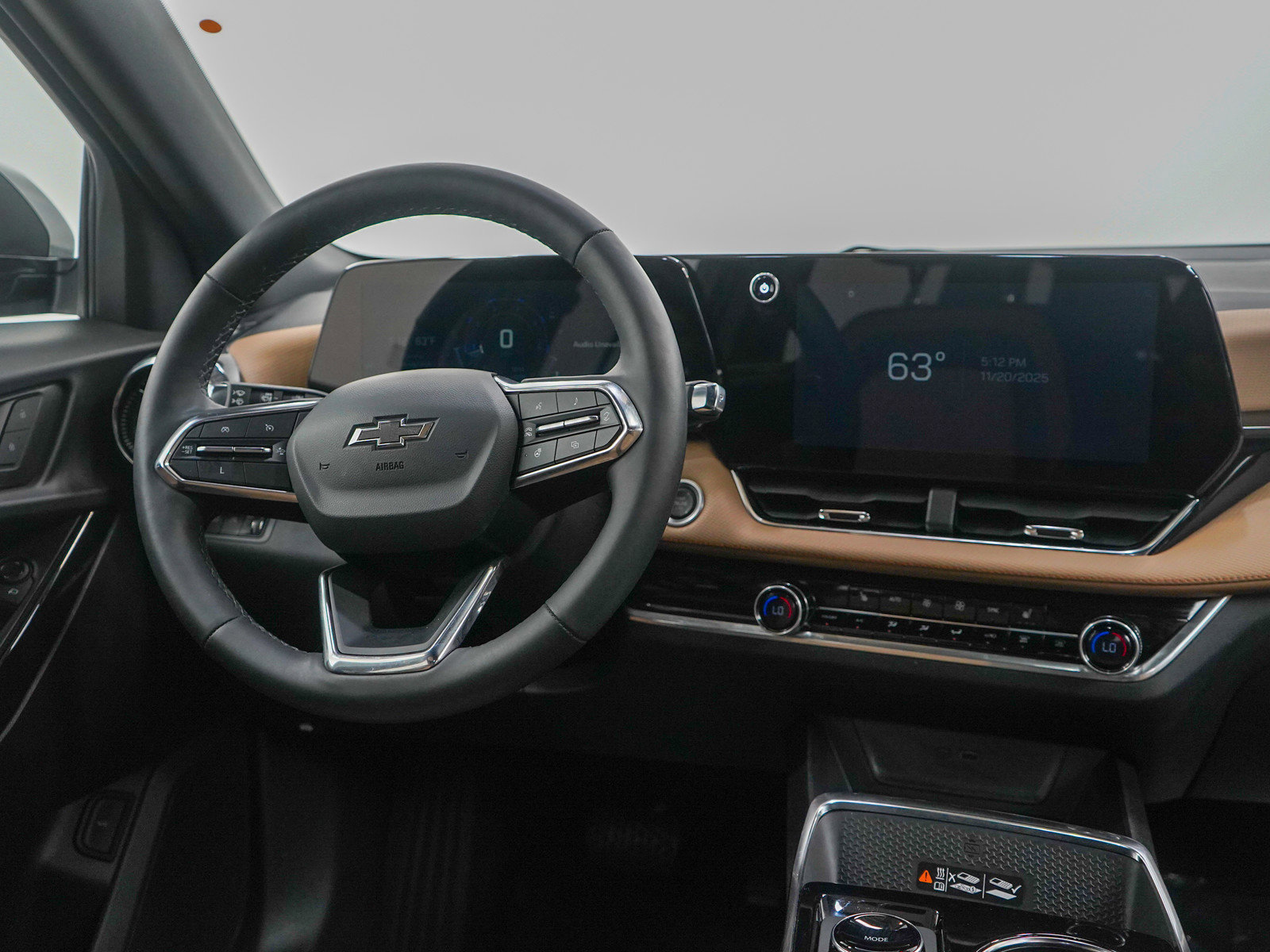 Used 2025 Chevrolet Equinox ACTIV image 12