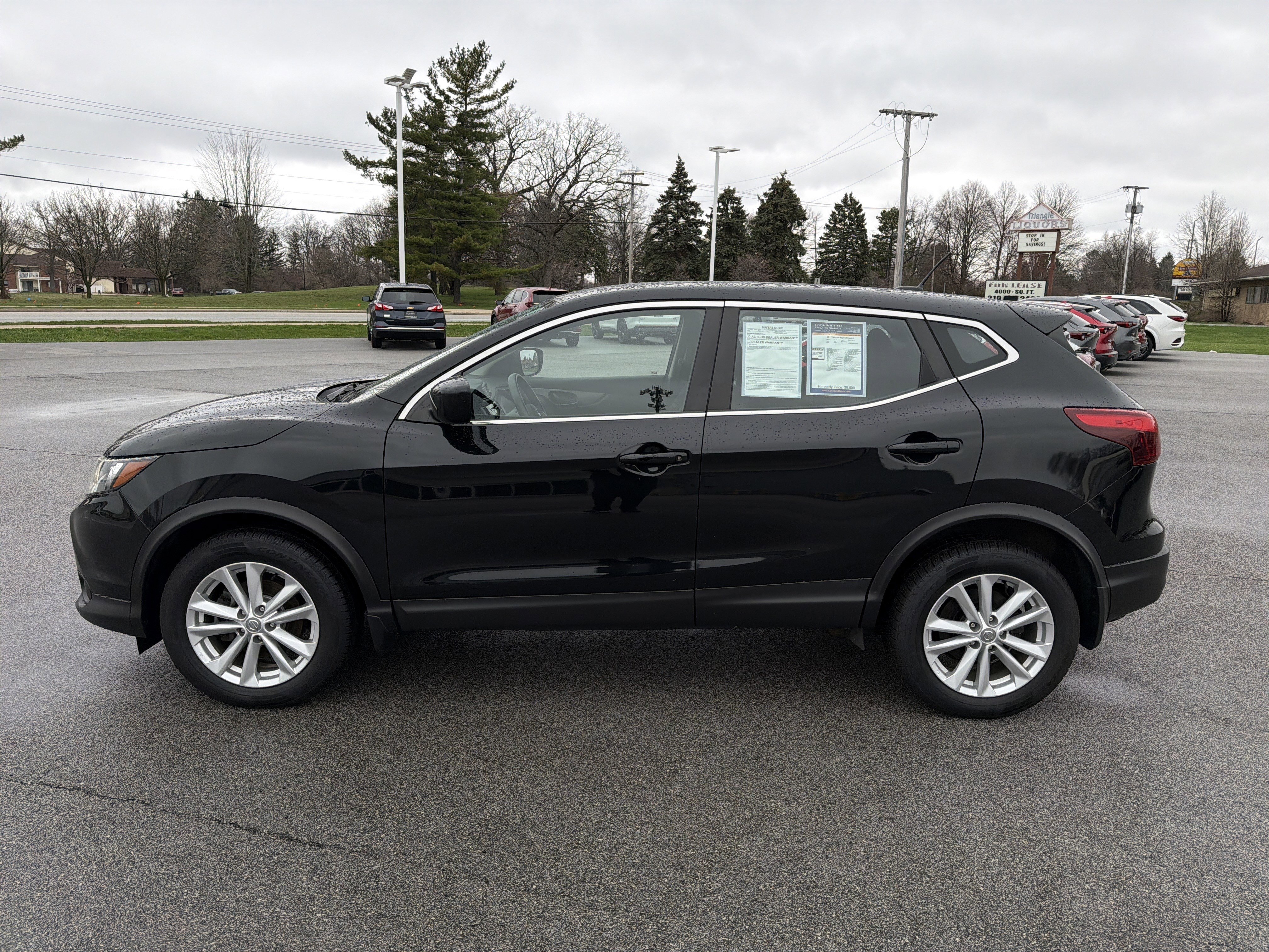 Used 2017 Nissan Rogue Sport S w/ S Appearance Package image 6