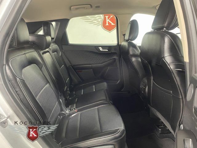 Used 2020 Ford Escape Titanium image 22