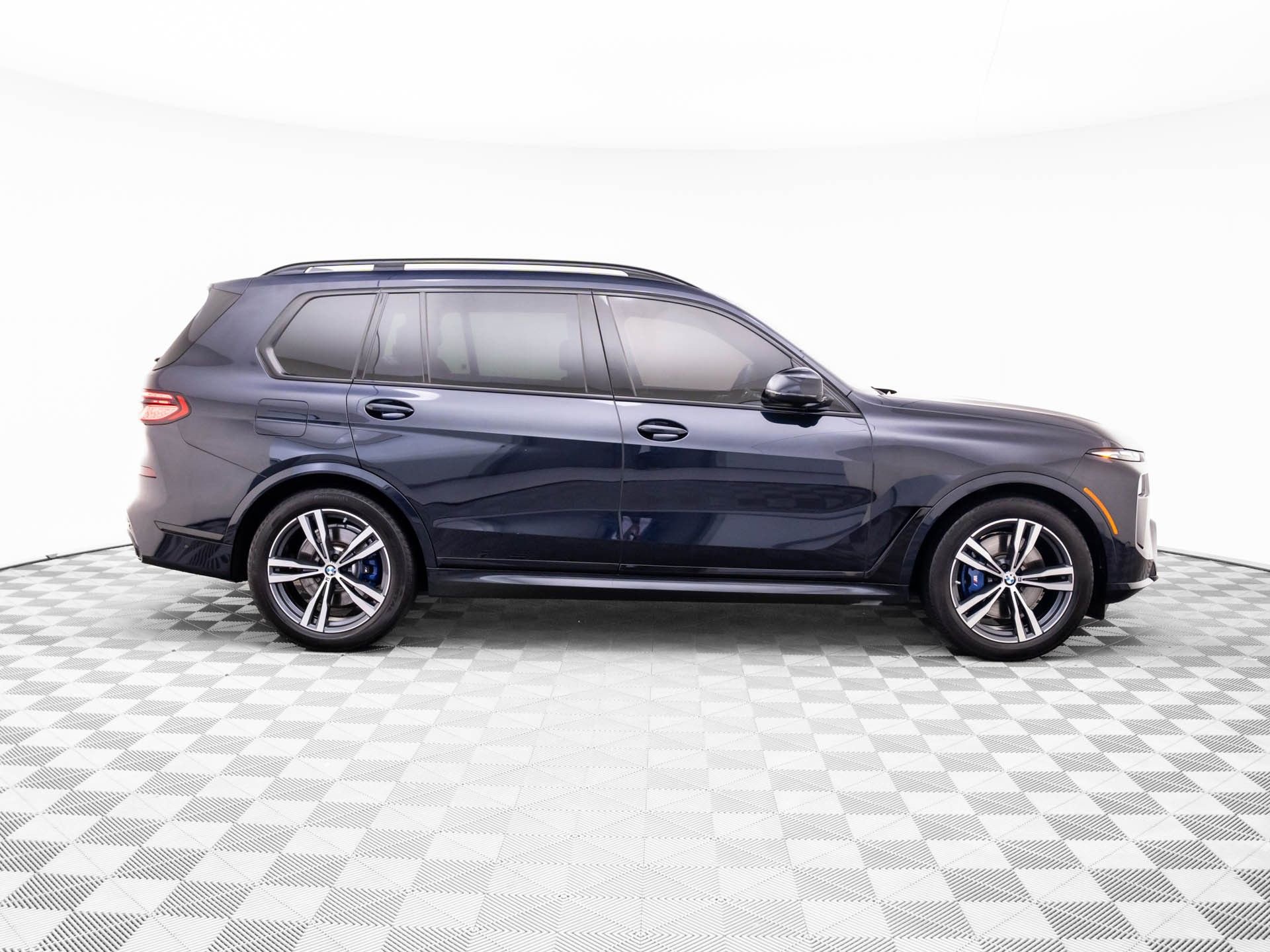 Certified 2024 BMW X7 xDrive40i w/ Executive Package image 6