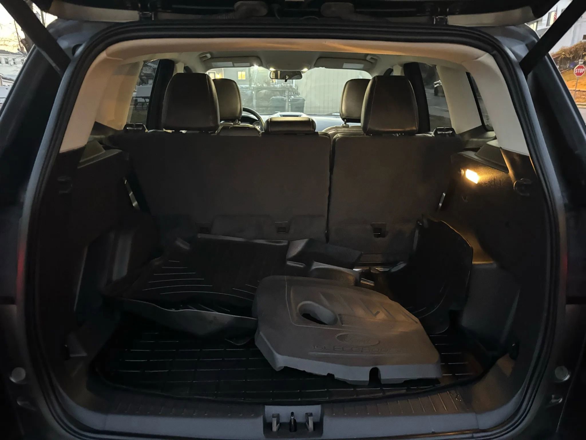 Used 2018 Ford Escape SEL image 23