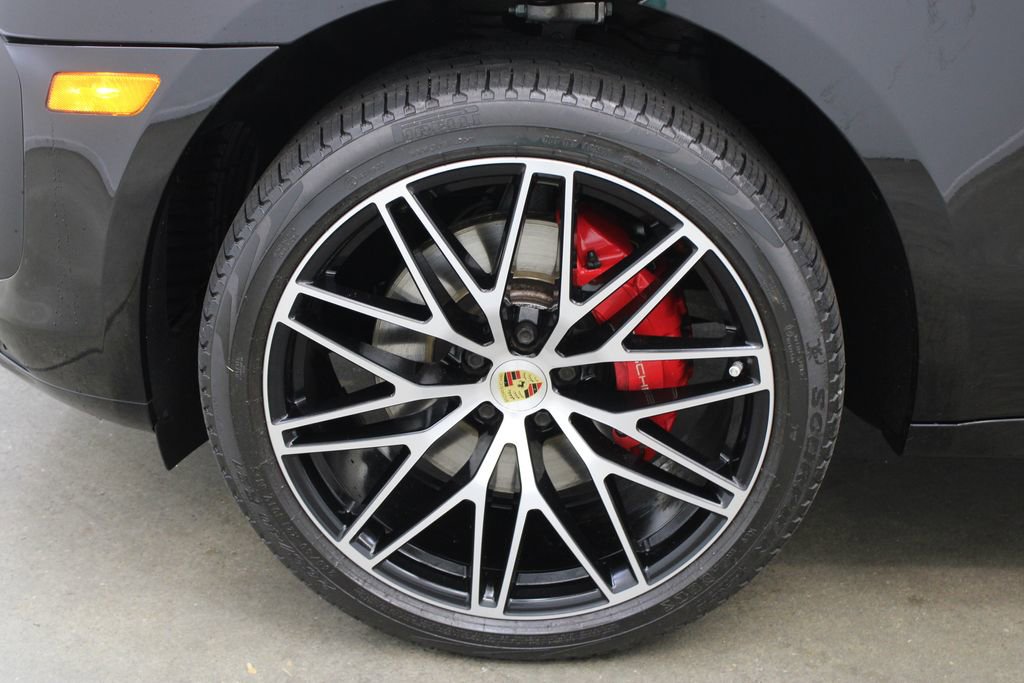 Used 2023 Porsche Macan S image 12