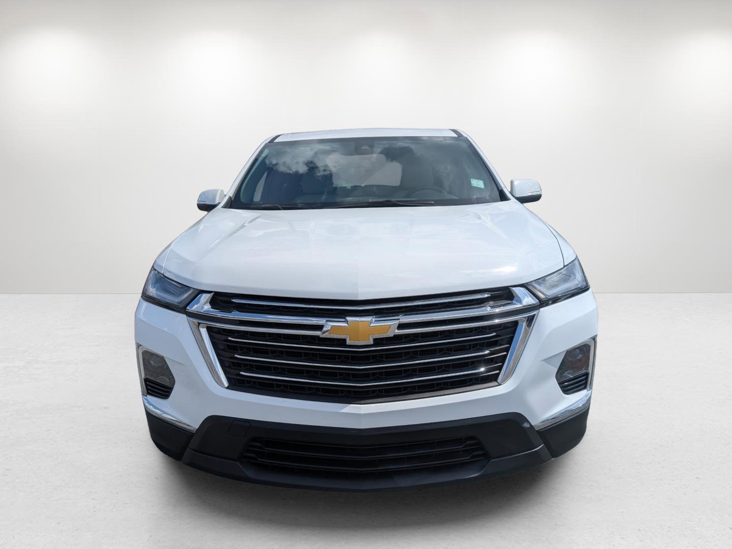 Used 2022 Chevrolet Traverse LT w/ LPO, Floor Liner Package image 2