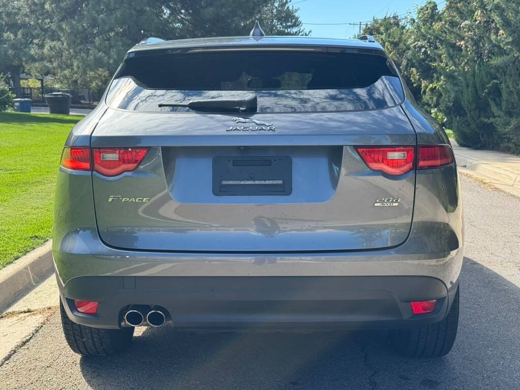Used 2017 Jaguar F-PACE Premium AWD/4WD image 4
