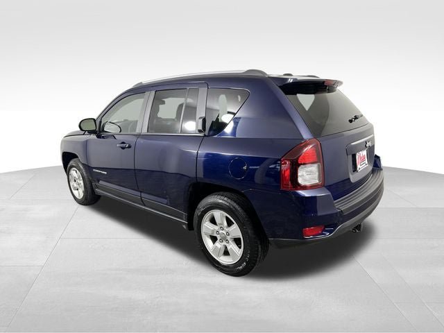 Used 2017 Jeep Compass Sport w/ Power Value Group FWD image 4