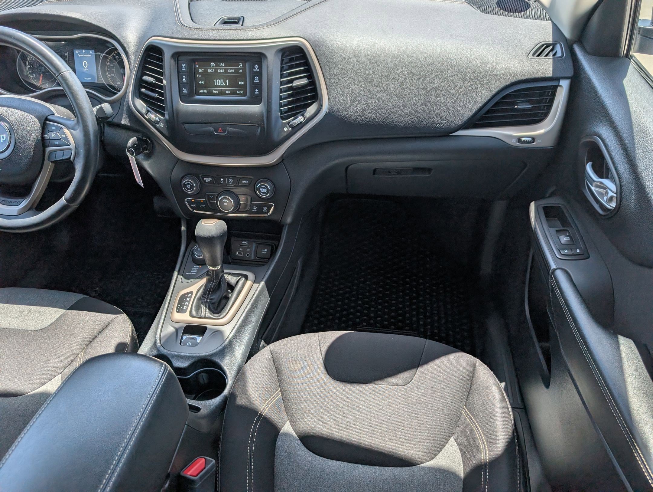 Used 2016 Jeep Cherokee Sport w/ Cold Weather Group AWD/4WD image 29