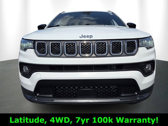 Used 2024 Jeep Compass Latitude image 2