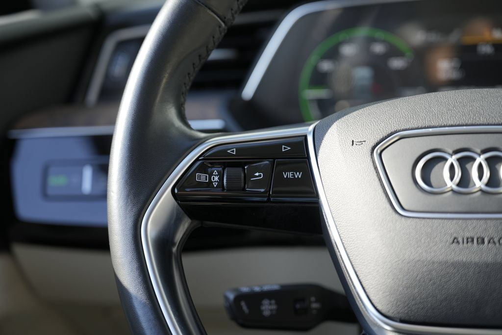 Used 2019 Audi e-tron Prestige AWD/4WD image 53