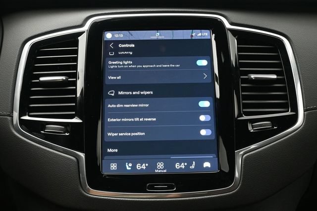 Used 2023 Volvo XC90 B6 Ultimate w/ Protection Package AWD/4WD image 19