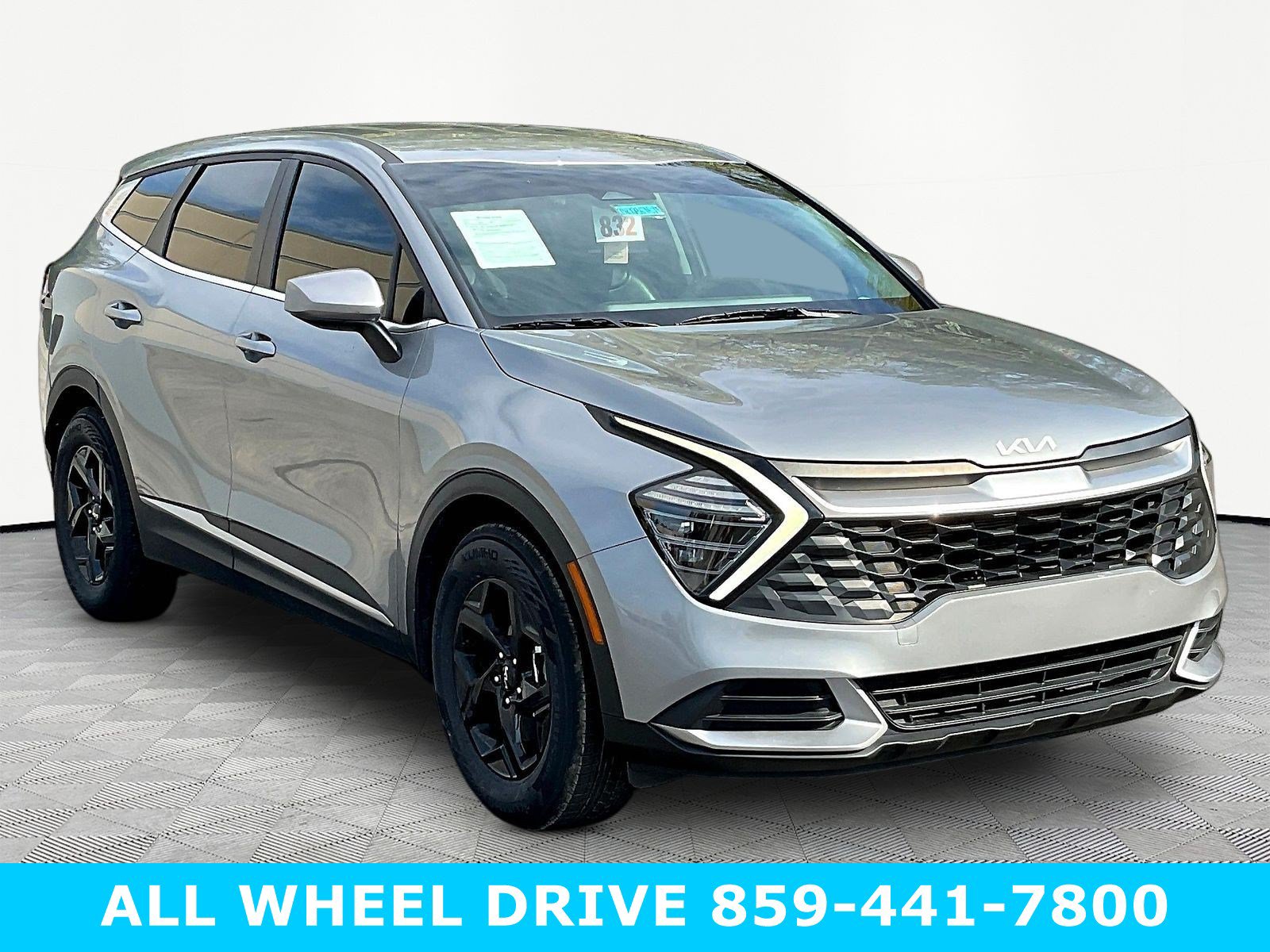 Used 2024 Kia Sportage LX FWD image 3