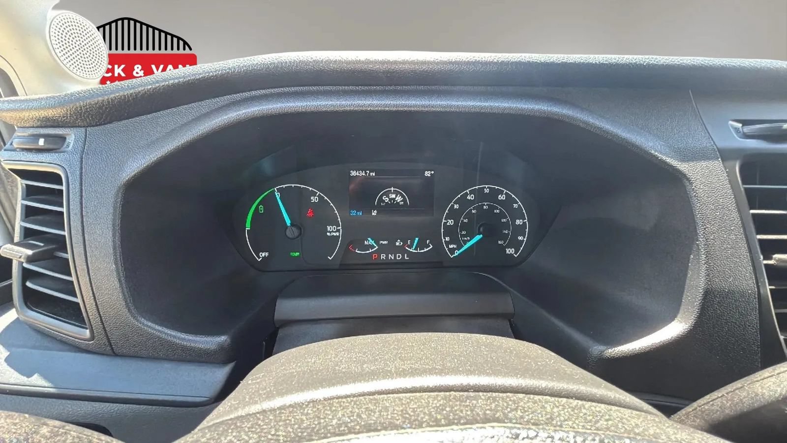 Used 2022 Ford E-Transit 148 High Roof w/ Load Area Protection Package RWD image 9