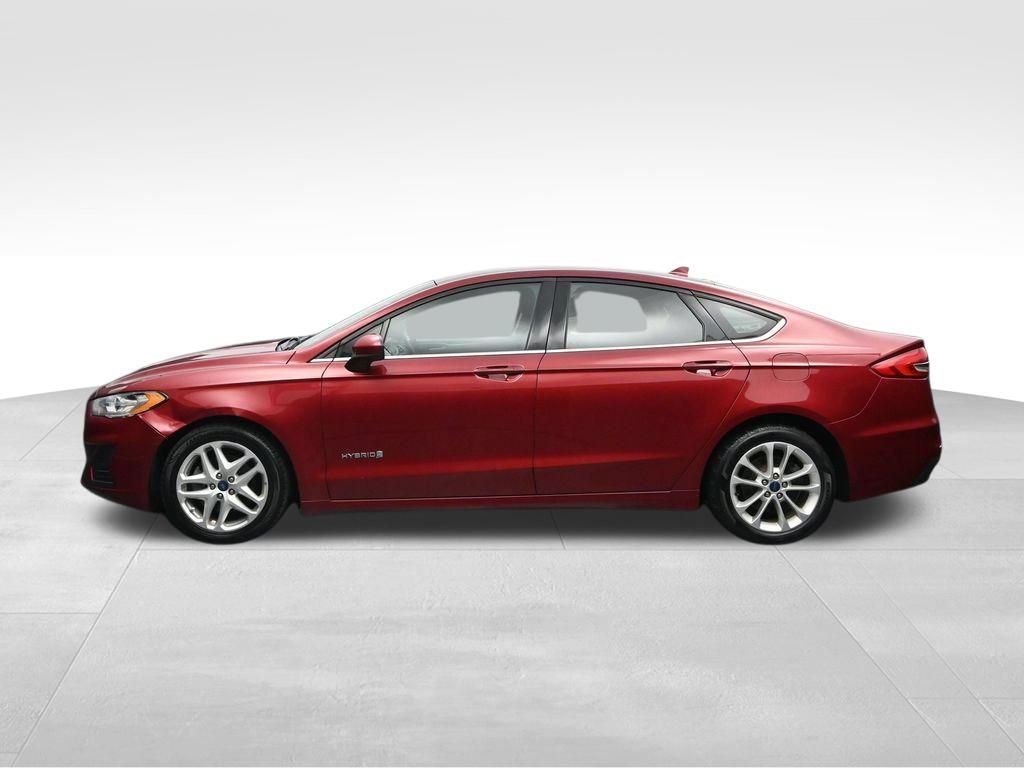 Used 2019 Ford Fusion SE FWD video 2