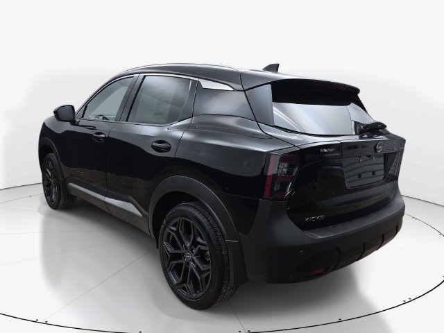 New 2027 Nissan Kicks SR w/ SR Premium Package FWD image 8