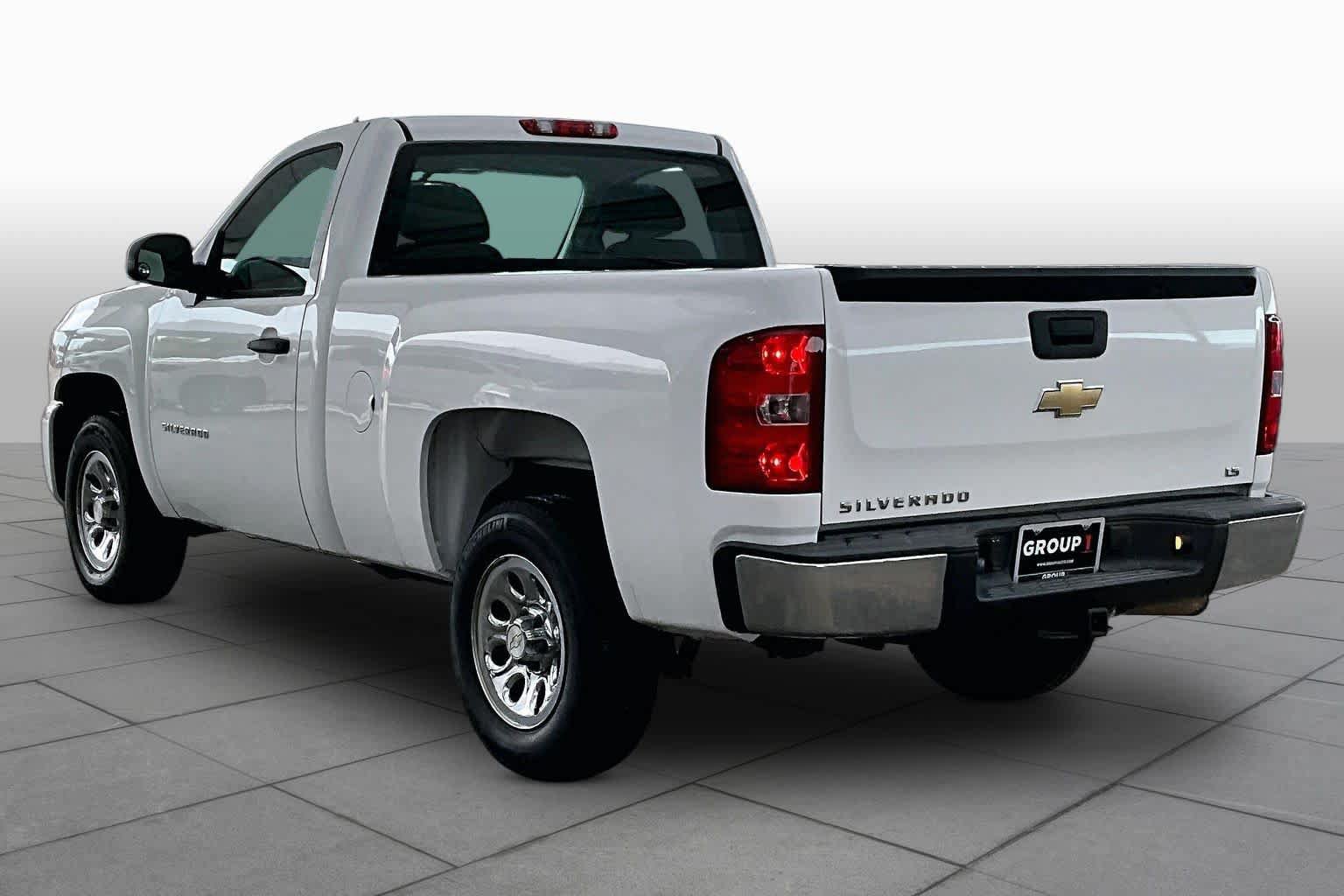 Used 2011 Chevrolet Silverado 1500 W/T w/ LS Package RWD image 10