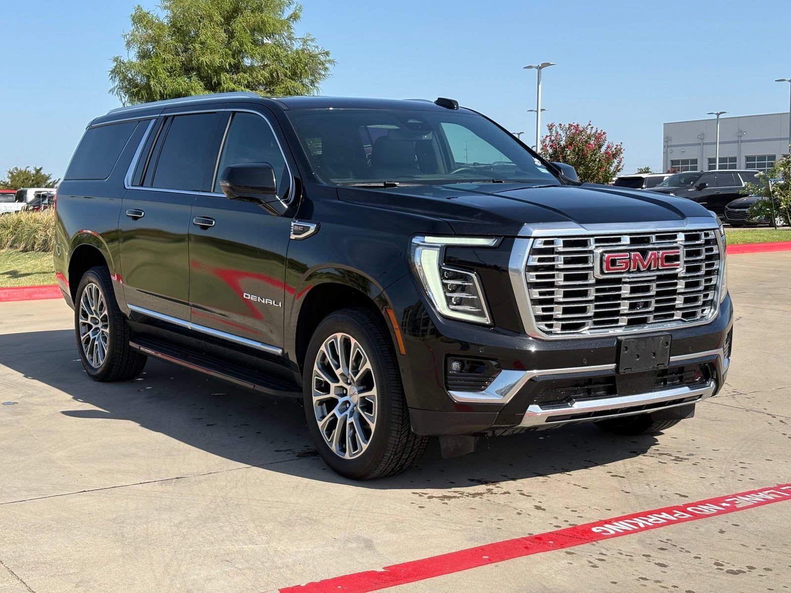 Used 2025 GMC Yukon XL Denali AWD/4WD 360° Tour