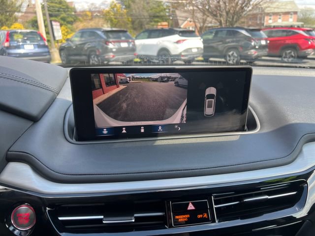 Used 2024 Acura MDX SH-AWD w/ Technology Package image 18