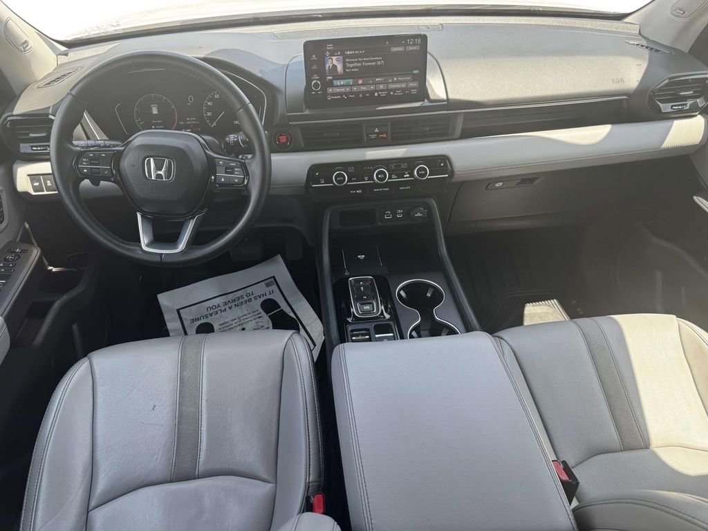 Used 2023 Honda Pilot Touring image 13