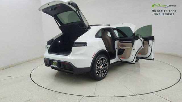 Used 2025 Porsche Macan Electric RWD image 73