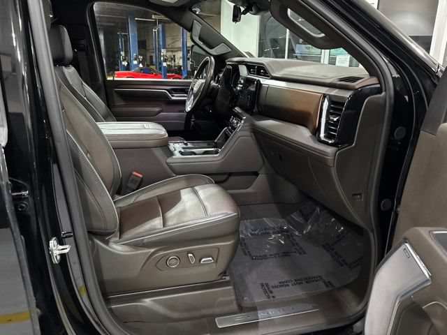 Used 2024 GMC Sierra 2500 Denali w/ Denali Reserve Package AWD/4WD image 17