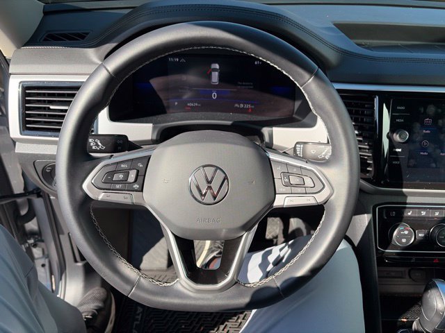 Used 2022 Volkswagen Atlas SE w/ Panoramic Sunroof Package AWD/4WD image 11