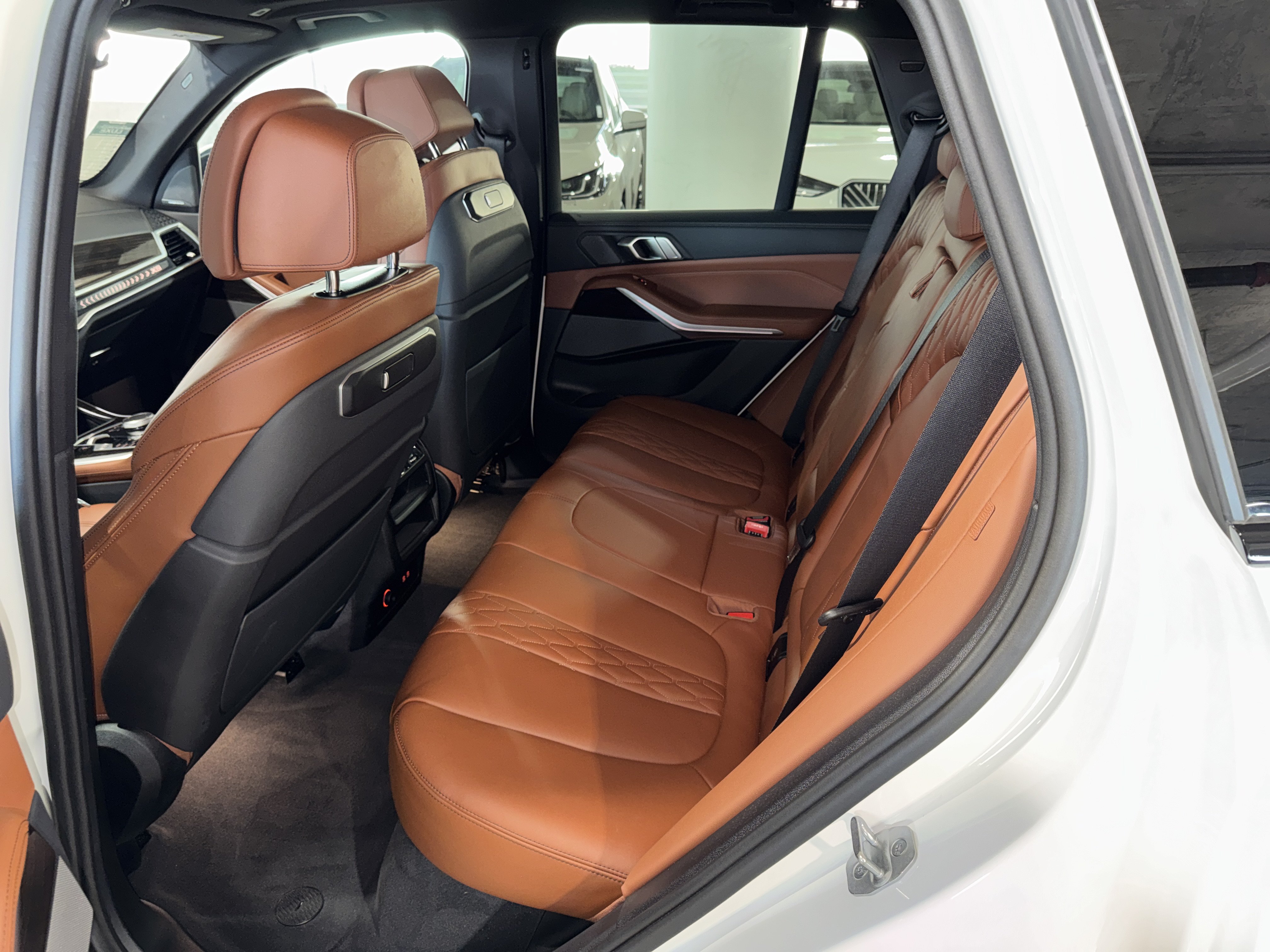 Used 2024 BMW X5 sDrive40i w/ M Sport Package RWD image 15