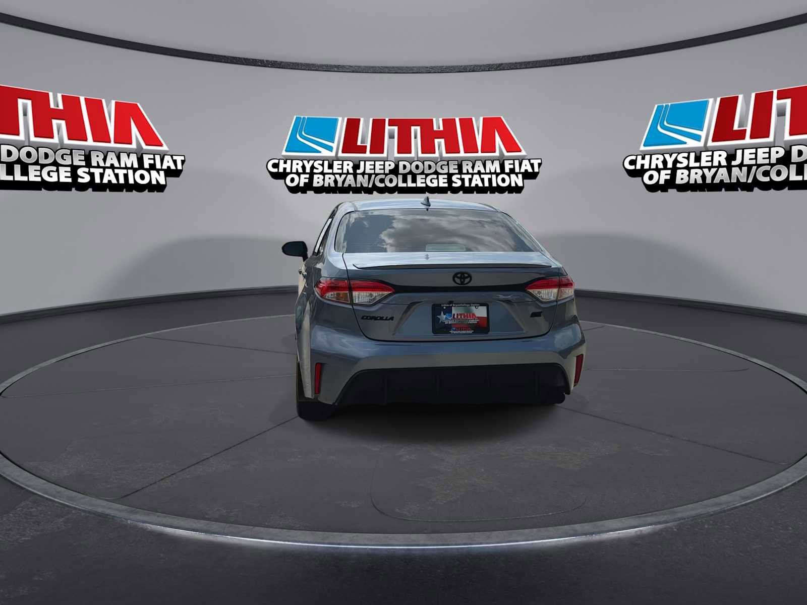 Used 2024 Toyota Corolla SE FWD image 7