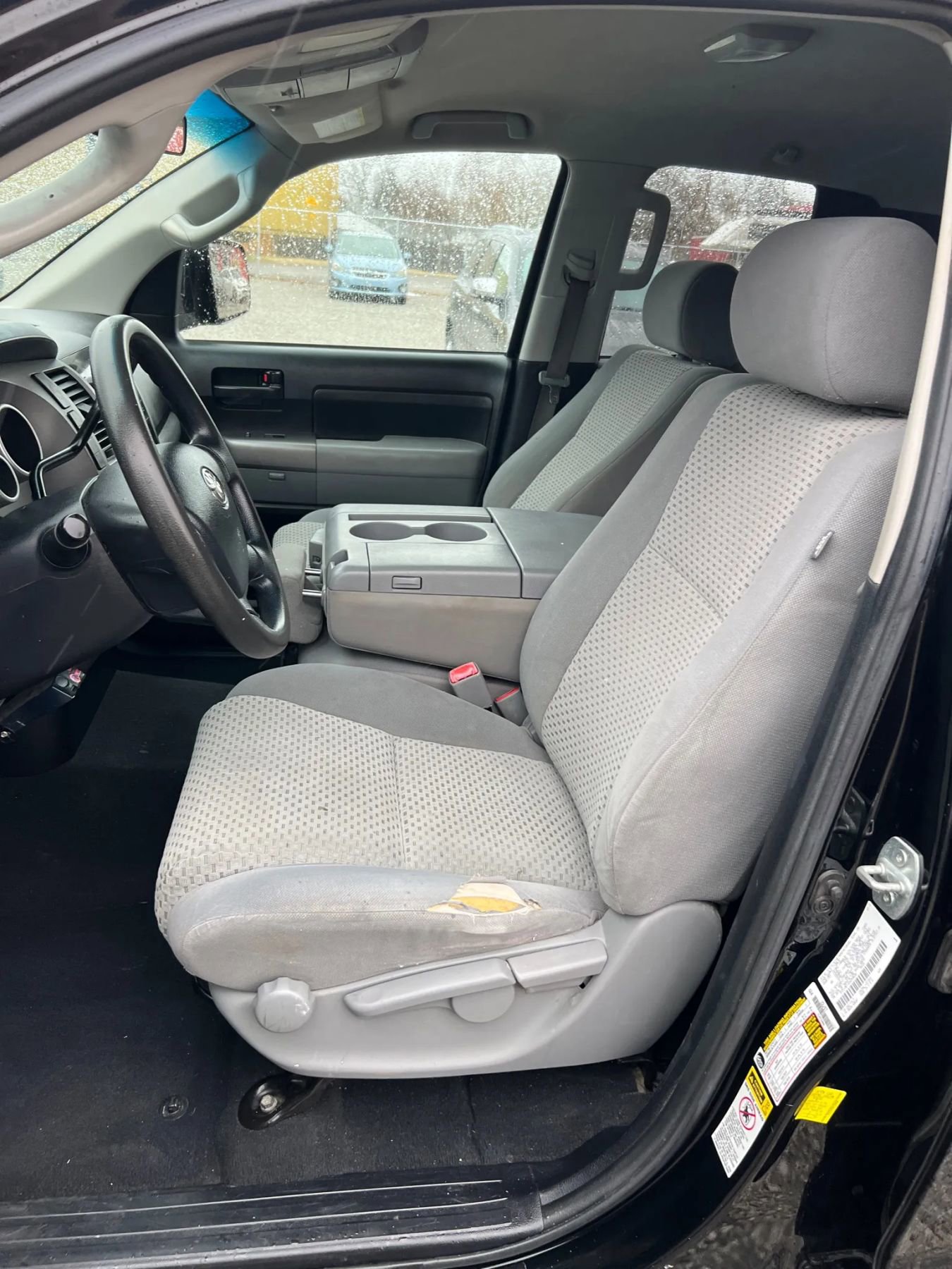 Used 2013 Toyota Tundra 4x4 Double Cab w/ Tow Pkg image 9