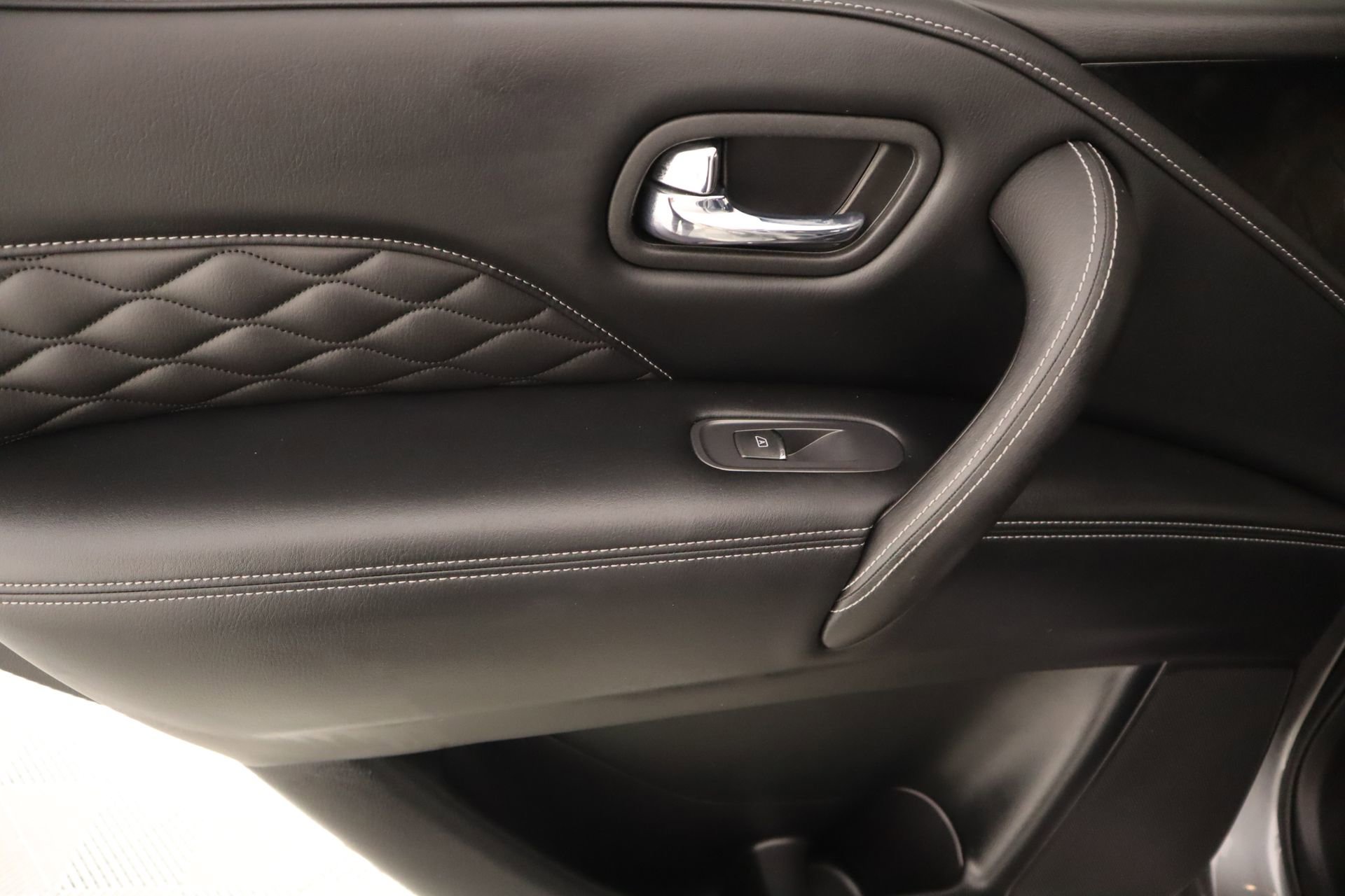 Used 2021 INFINITI QX80 Sensory w/ All-Season Package image 20