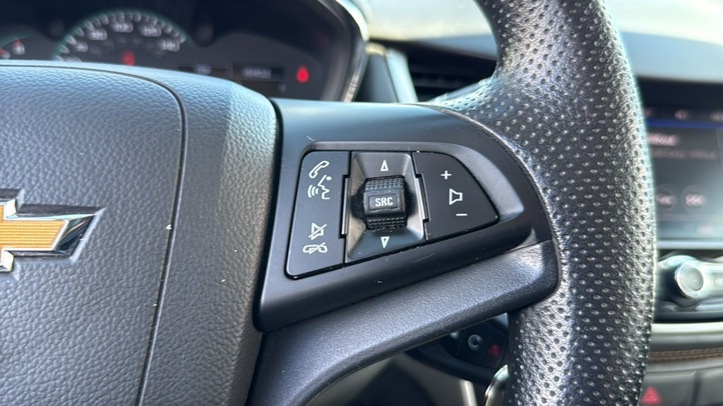 Used 2020 Chevrolet Trax LS w/ Tint and Cruise Package FWD image 31