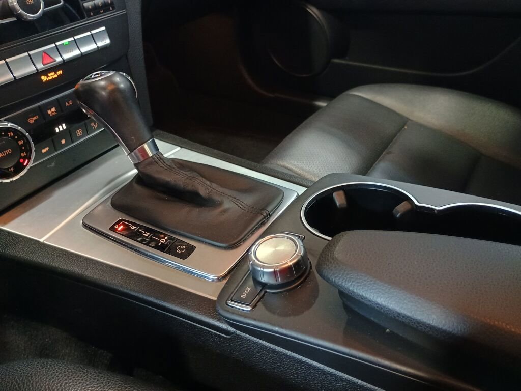 Used 2014 Mercedes-Benz C 300 Sport image 10