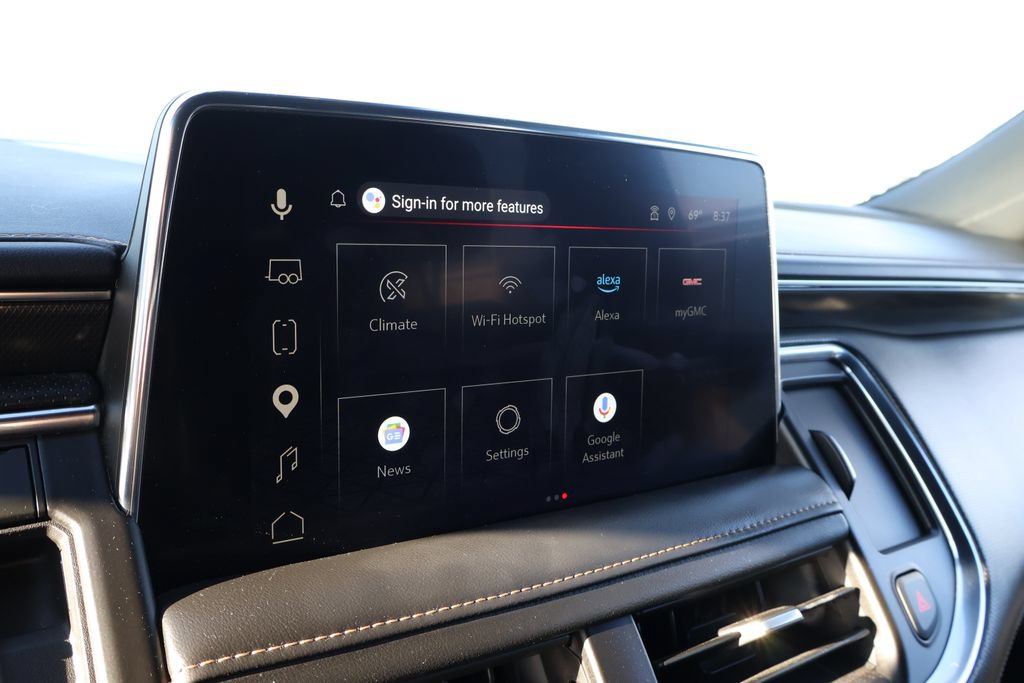 Used 2023 GMC Yukon XL AT4 w/ LPO, Floor Liner Package AWD/4WD image 24