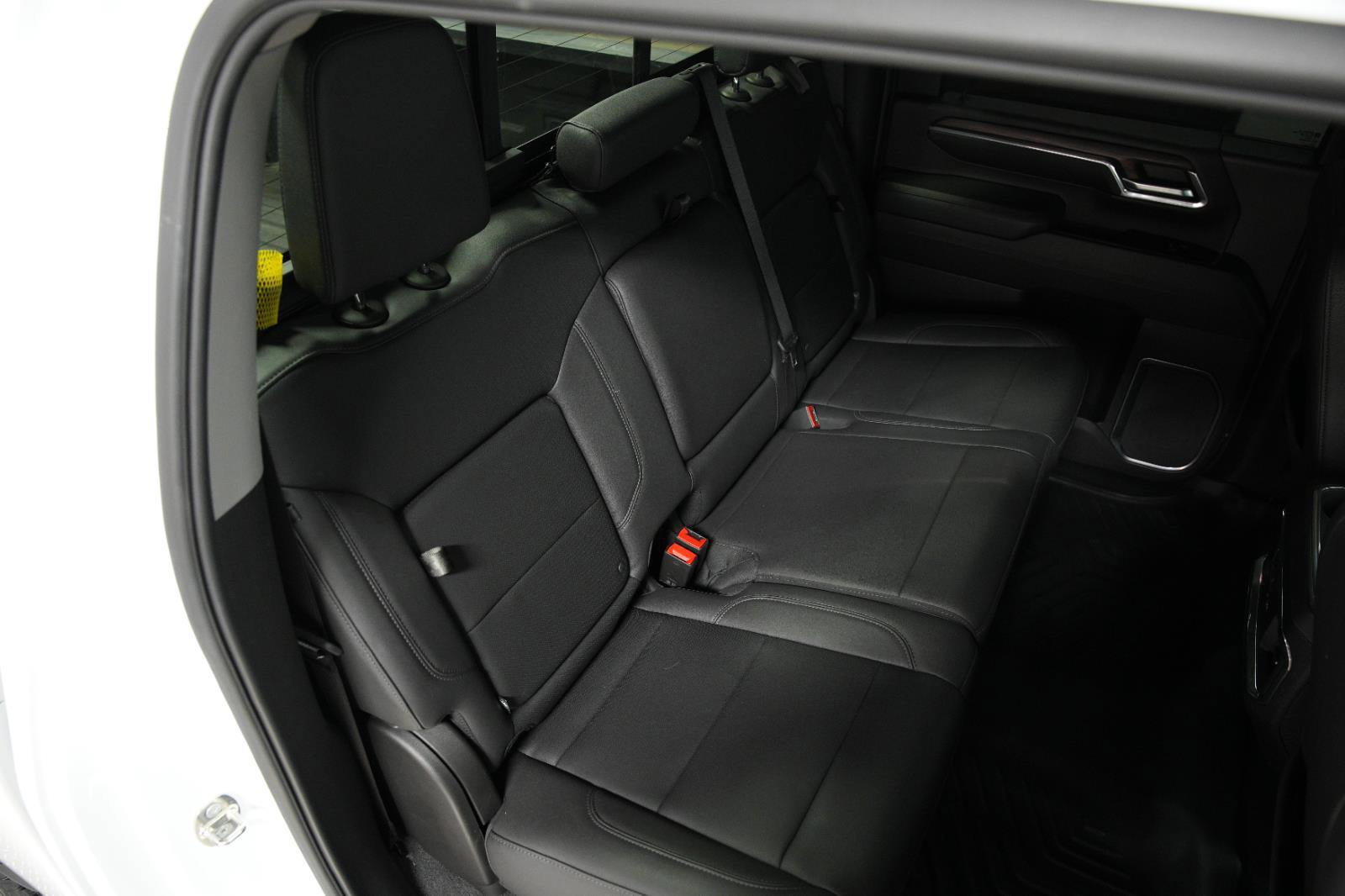 Used 2024 GMC Sierra 2500 SLT w/ SLT Convenience Package image 14