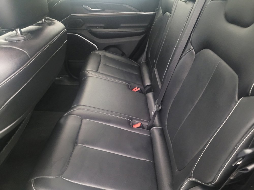 Used 2022 Jeep Grand Cherokee Limited RWD image 18