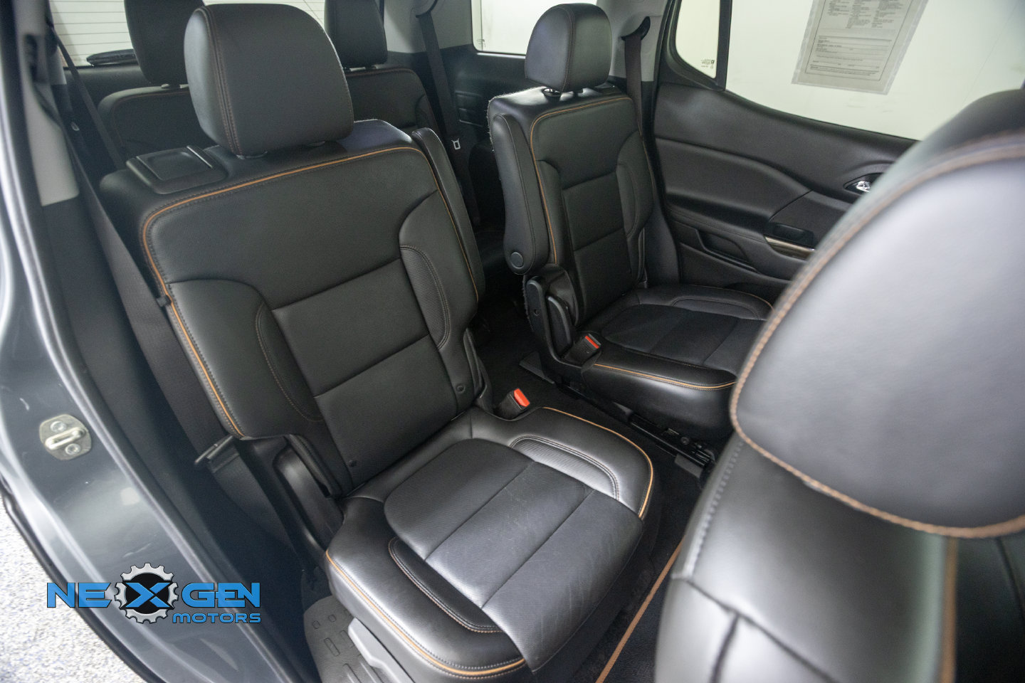 Used 2021 GMC Acadia AT4 w/ Trailering Package AWD/4WD image 44