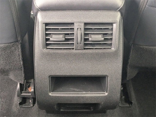 Used 2024 Mitsubishi Outlander SE image 19