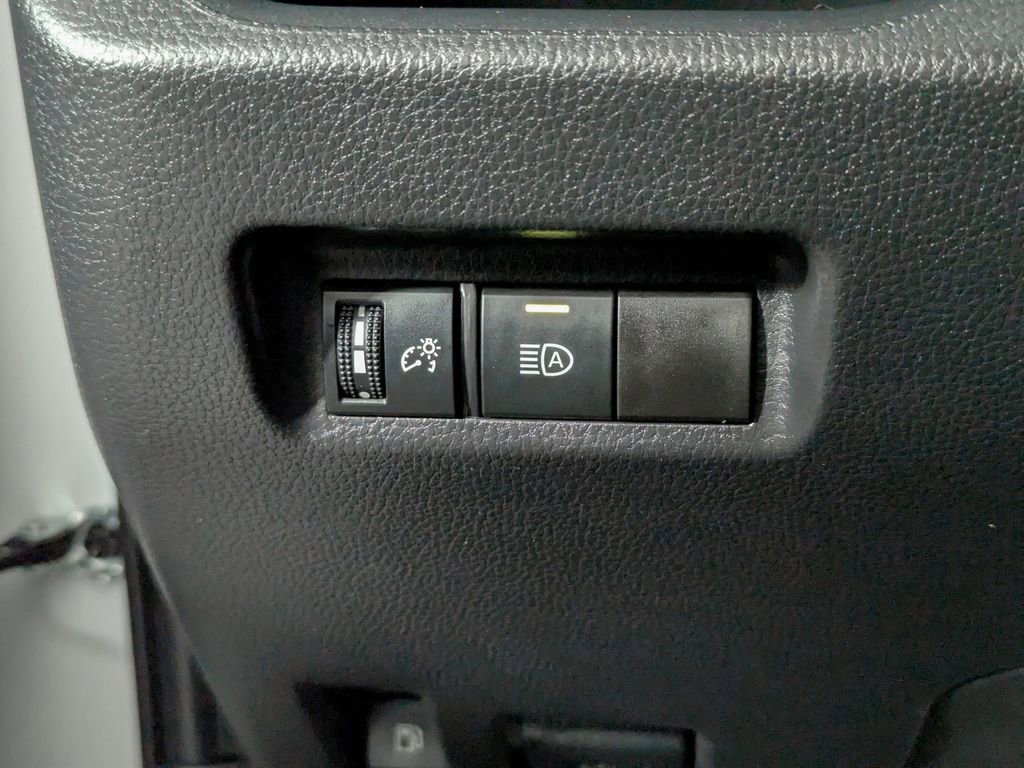 Used 2025 Toyota RAV4 LE image 34