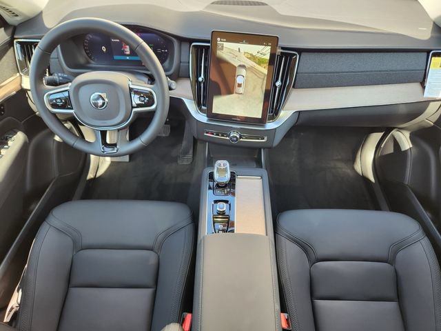 New 2026 Volvo XC90 T8 Plus w/ Protection Package AWD/4WD image 11