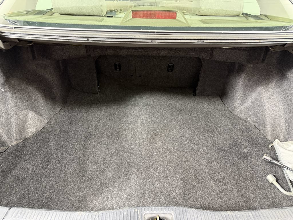 Used 1999 Toyota Camry LE w/ Value Pkg FWD image 11