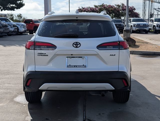 Certified 2022 Toyota Corolla Cross XLE w/ Convenience Package FWD image 7