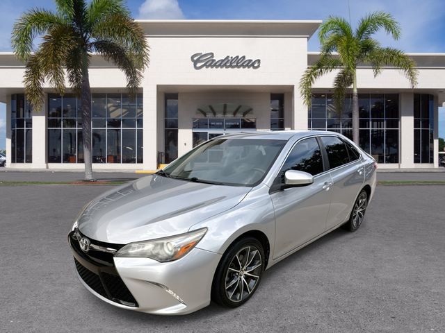Used 2016 Toyota Camry XSE FWD video 1