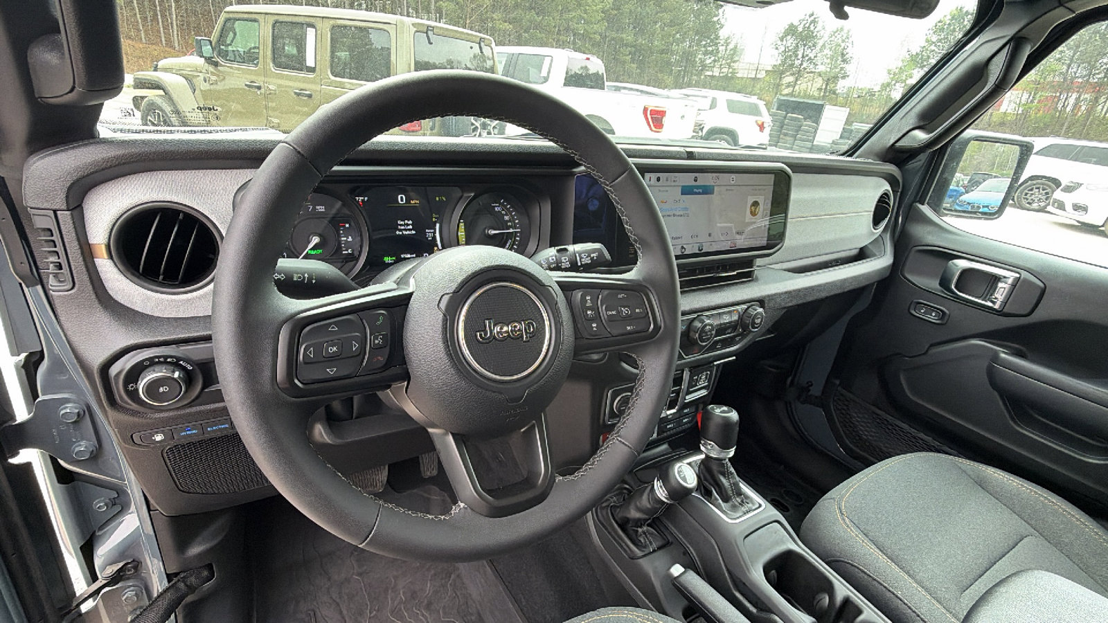 Used 2025 Jeep Wrangler Willys image 25