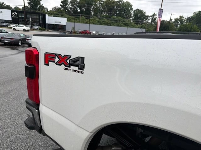 Used 2025 Ford F350 Lariat w/ Lariat Ultimate Package AWD/4WD image 14