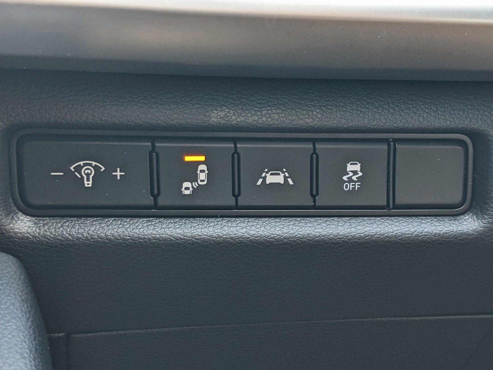 Used 2020 Kia Telluride LX image 40