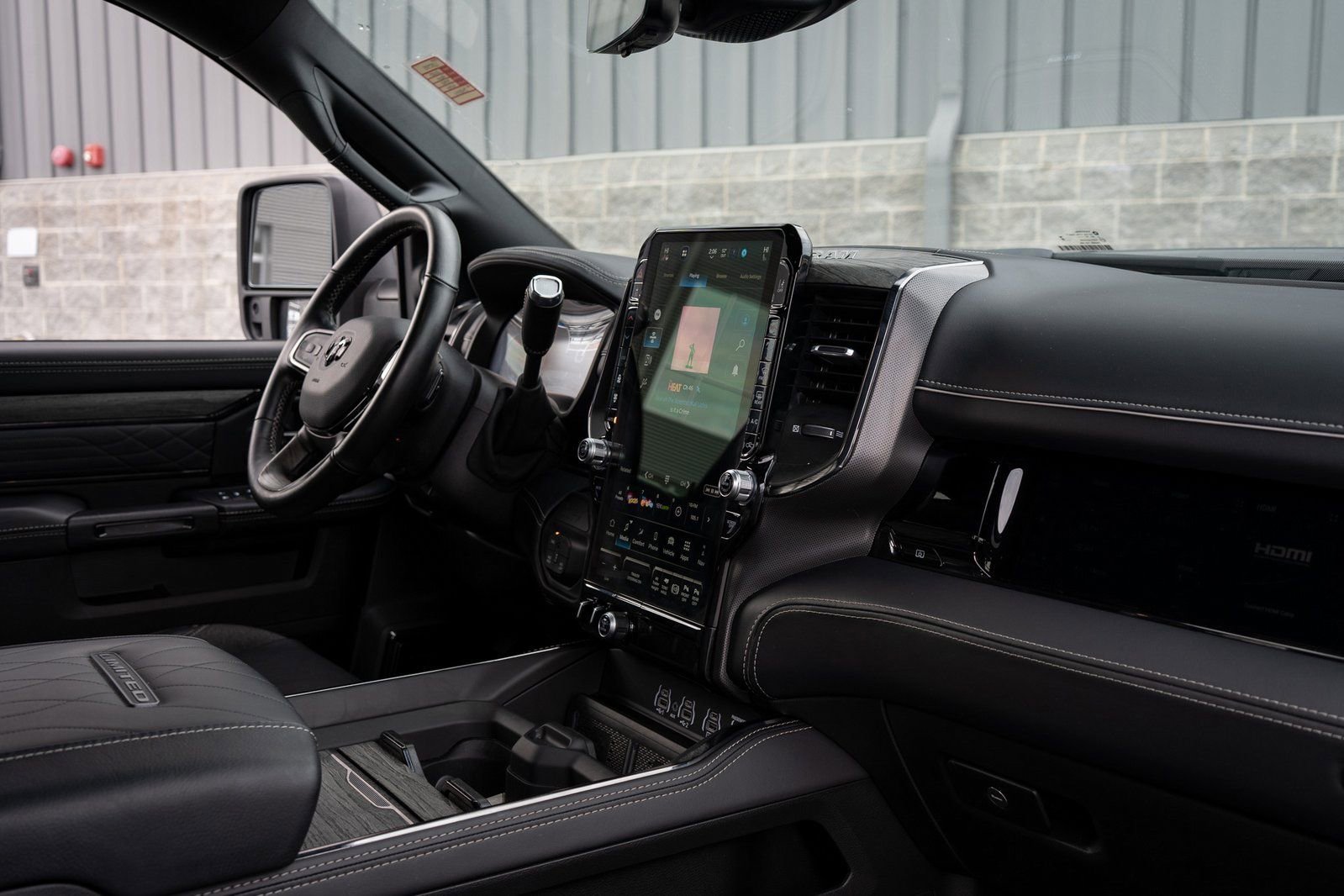 Used 2025 RAM 3500 Limited image 34