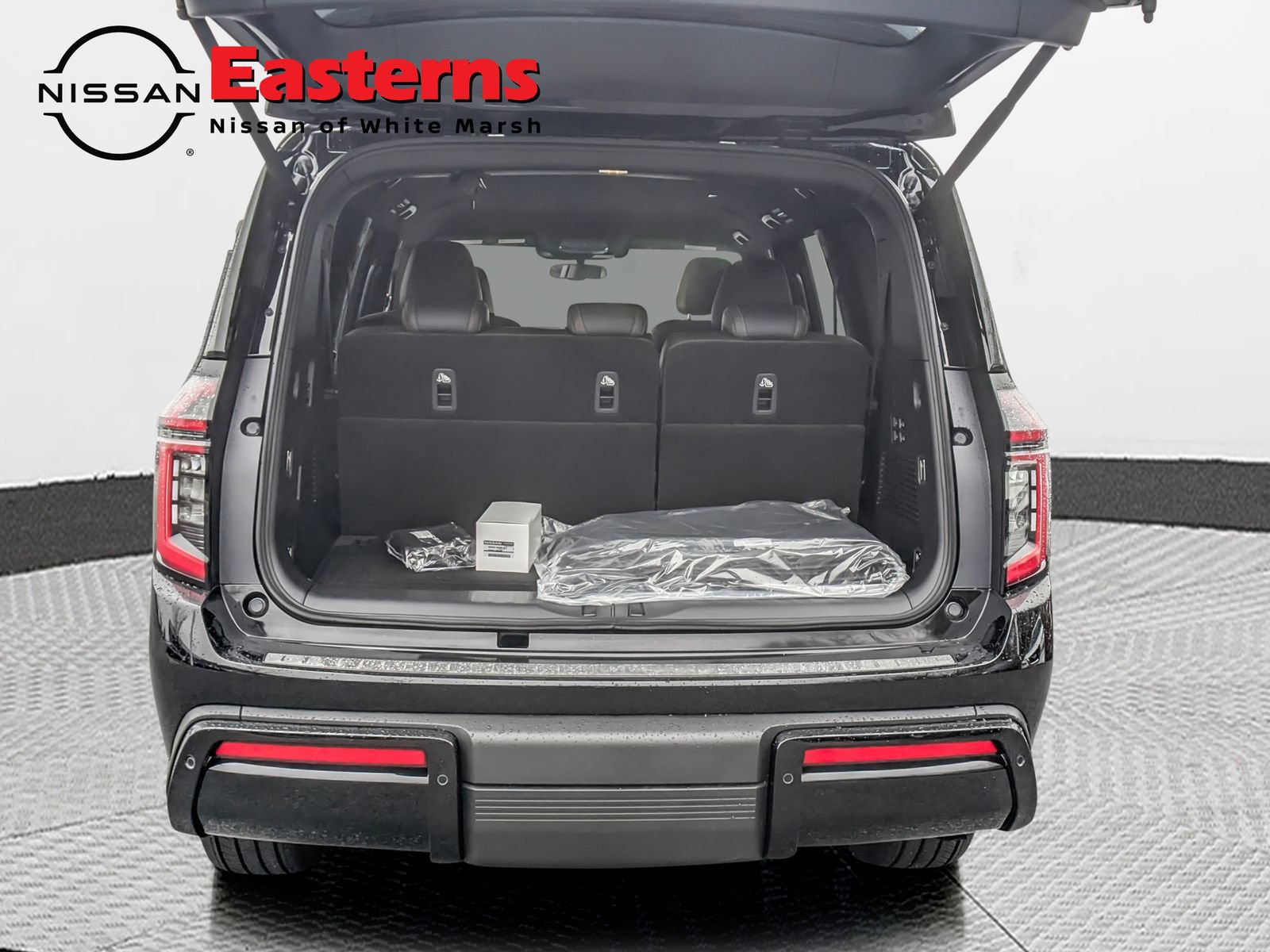 New 2026 Nissan Armada SL w/ Captain's Chari Seat Package AWD/4WD image 11