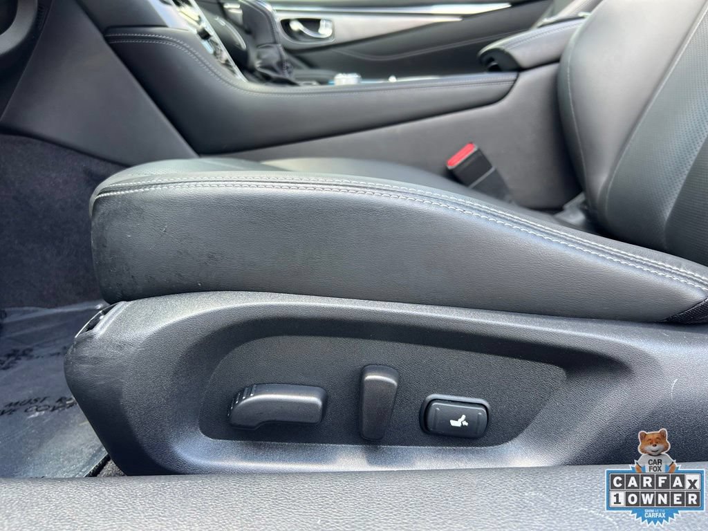 Used 2022 INFINITI Q60 3.0t Luxe w/ Cargo Package RWD image 30