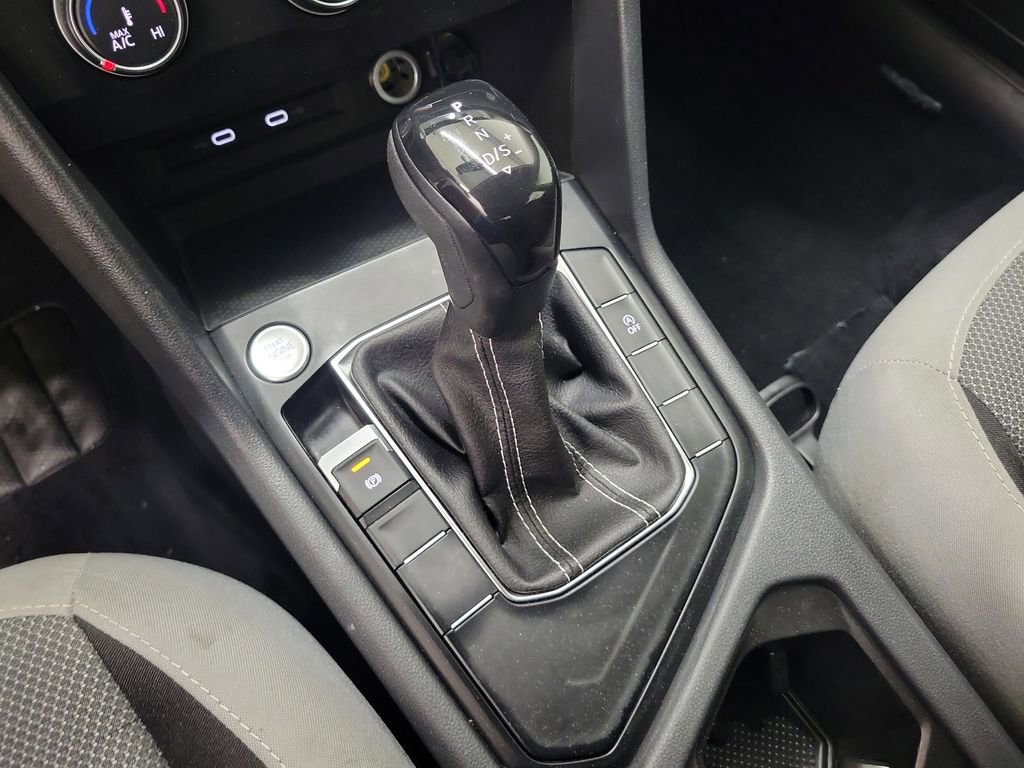 Used 2022 Volkswagen Taos S image 29