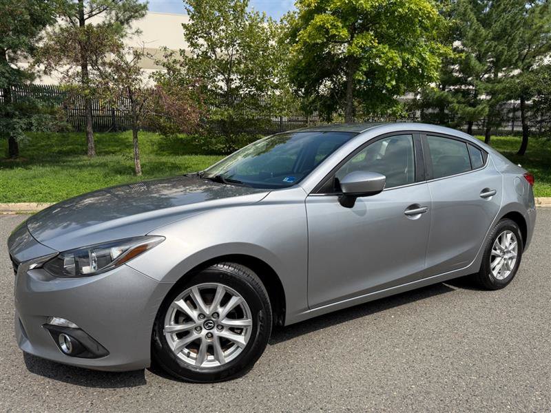 Used 2014 MAZDA MAZDA3 i Touring w/ Technology Package FWD image 3